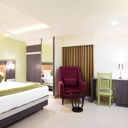 Olive Tree Hotel Vijayawada Exterior photo