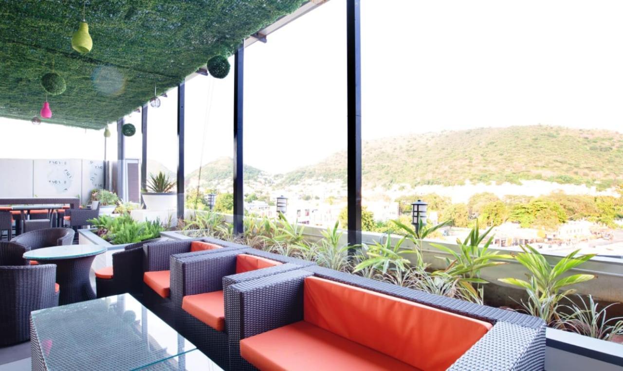 Olive Tree Hotel Vijayawada Exterior photo